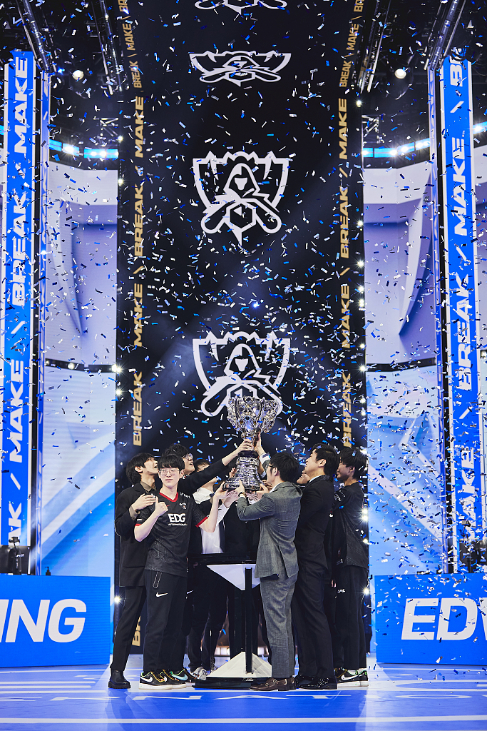 The Ultimate Showdown: World Championship LoL 2021 Unveiled